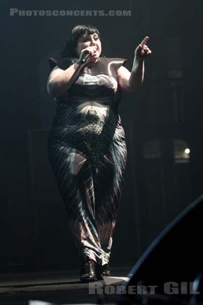 BETH DITTO - 2011-05-27 - PARIS - Nef Nord - Grande Halle - 